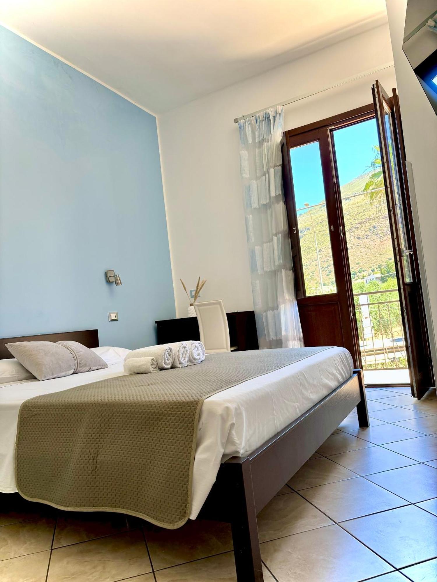 Bed And Breakfast Turi Castelluzzo Extérieur photo