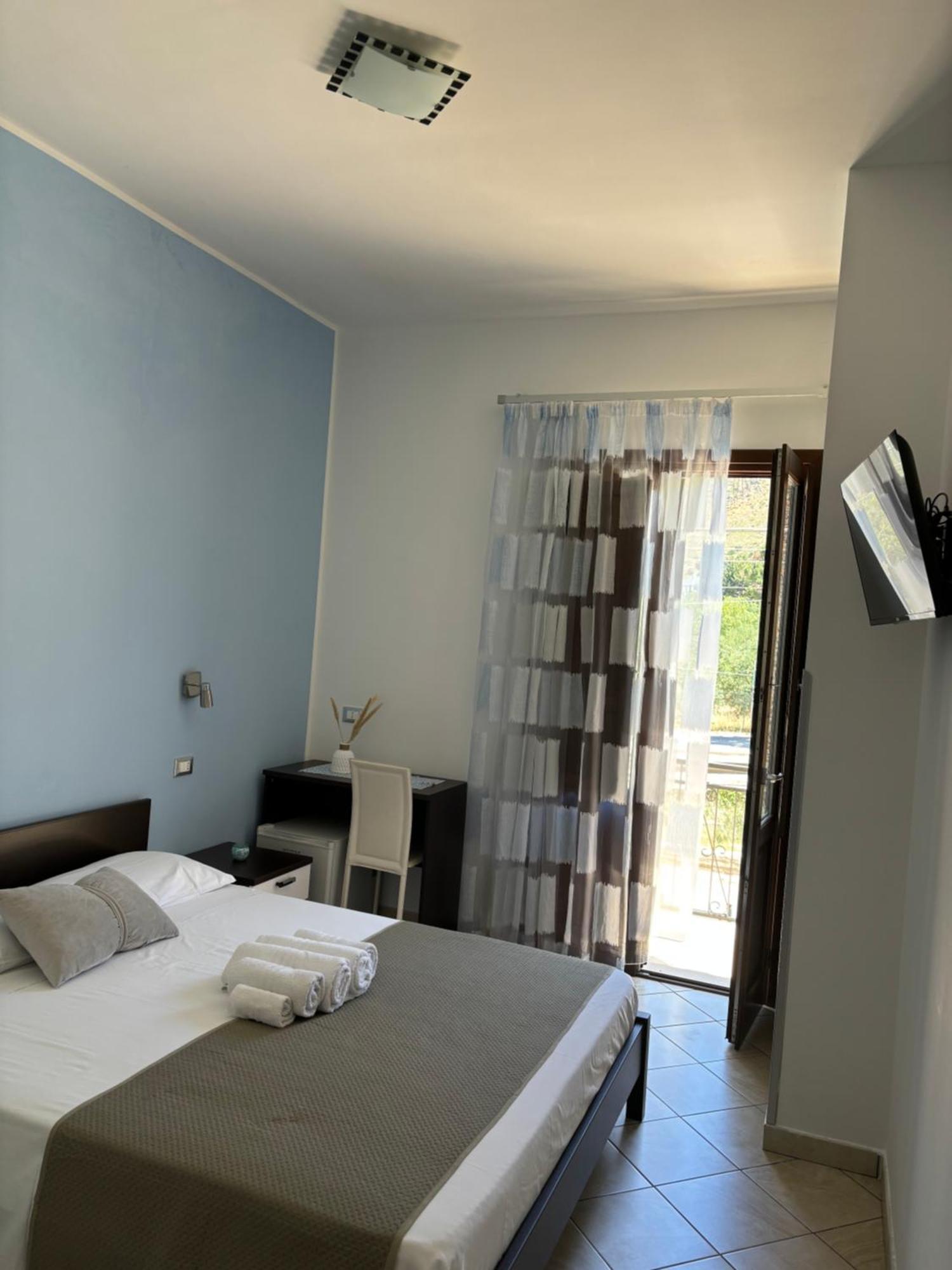 Bed And Breakfast Turi Castelluzzo Extérieur photo